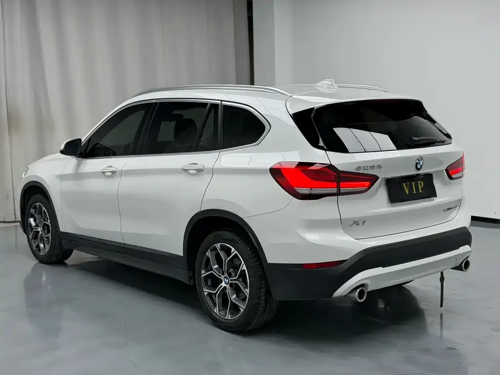 BMW X1 — фото 3