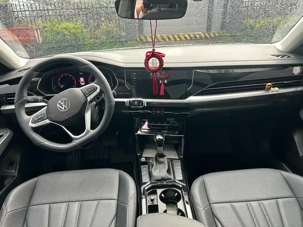 Volkswagen Passat — фото 6