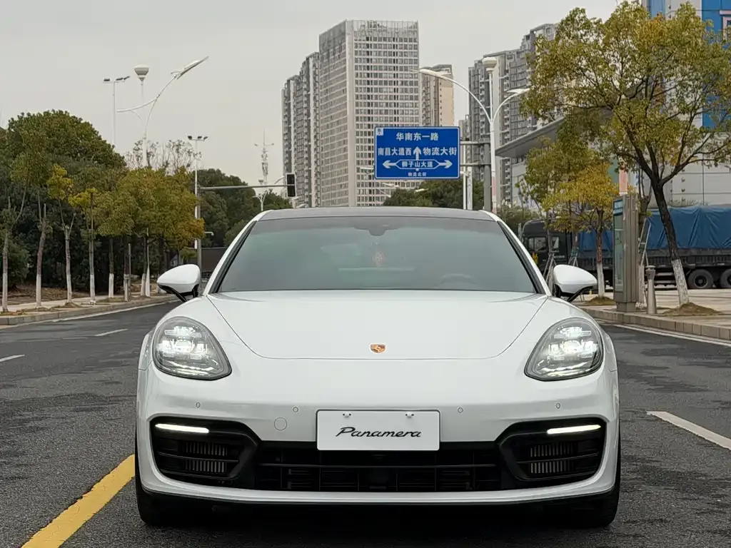 Porsche Panamera — фото 4