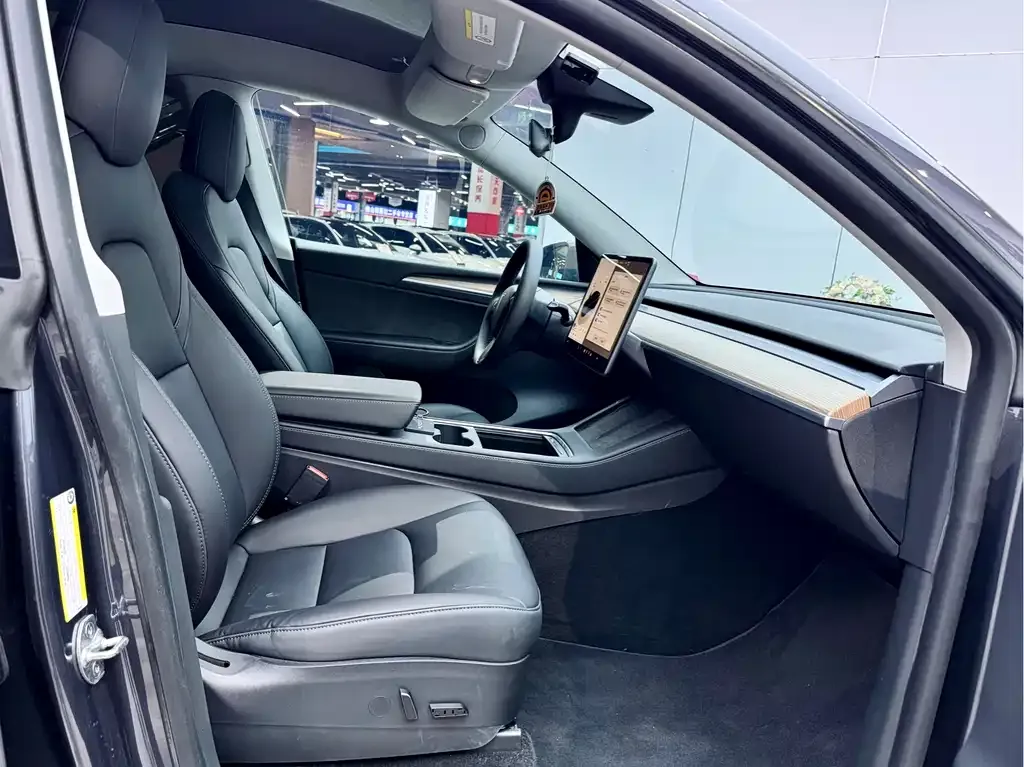 Tesla Model Y 2022 из CN, фото 10