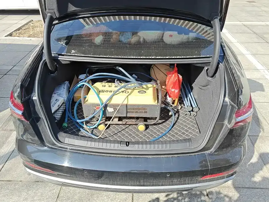 Audi A6L 2024 из CN, фото 9