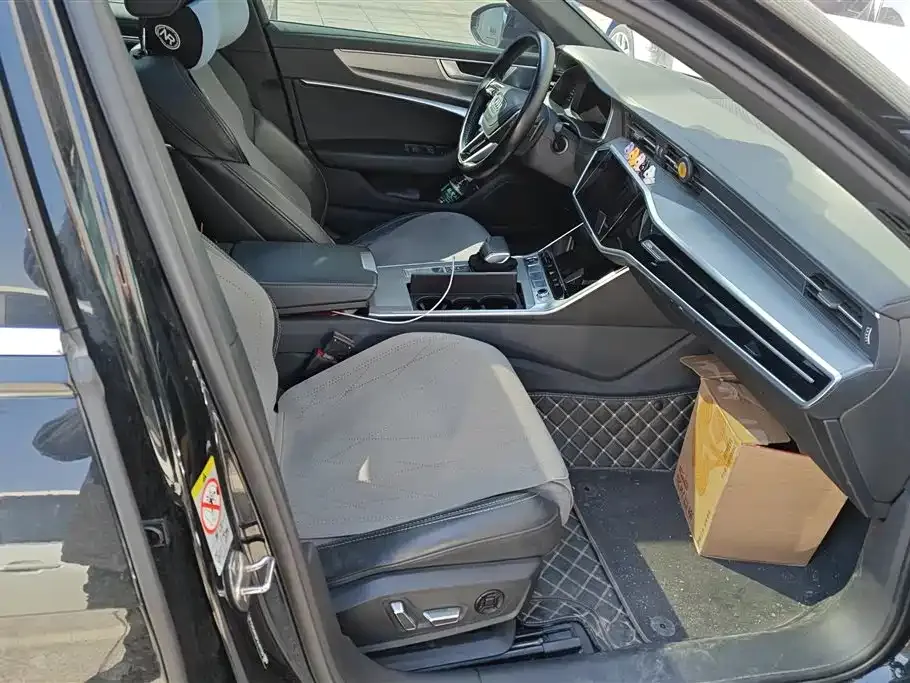 Audi A6L 2024 из CN, фото 7