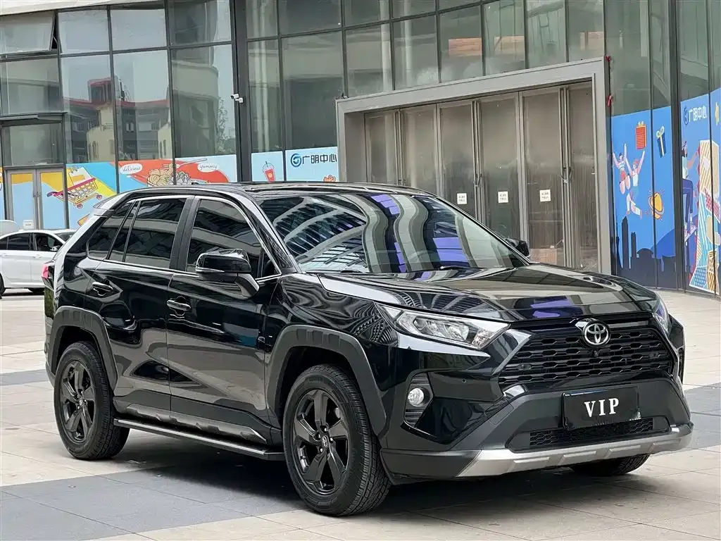 Toyota RAV4 2023 из CN, фото 10