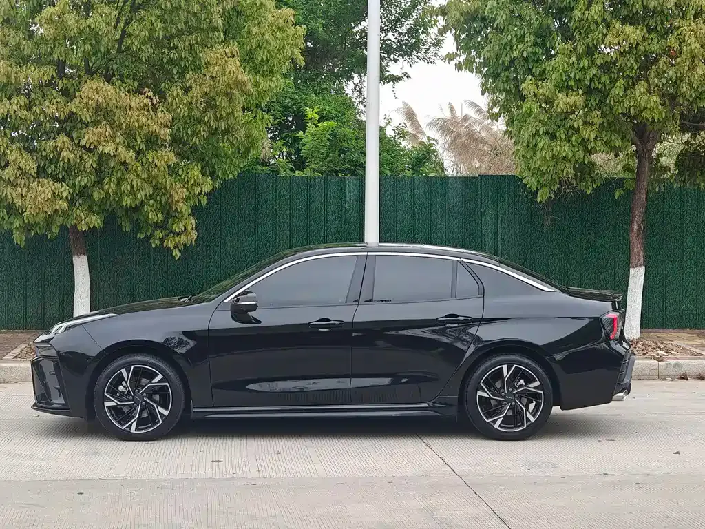 Lynk & Co 03 2023 из CN, фото 10