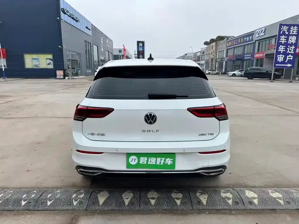 Volkswagen Golf 2022 из CN, фото 8