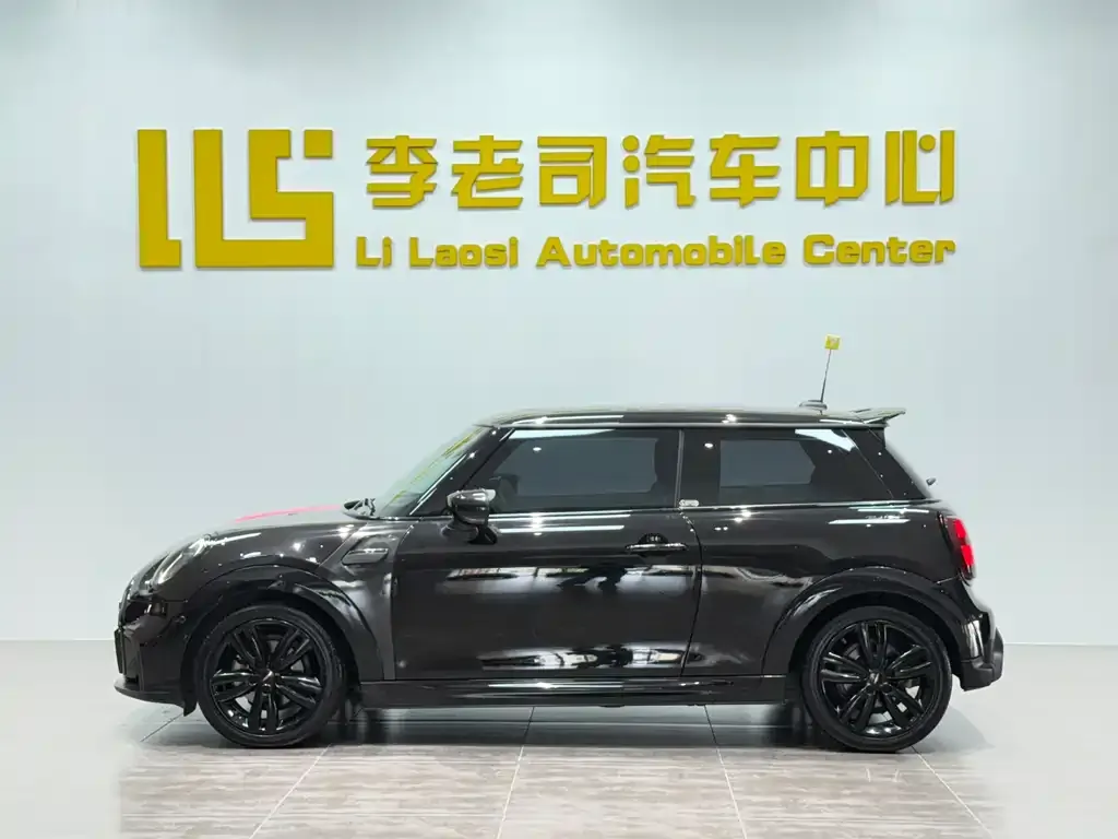 MINI Cooper (3-door) 2022 из CN, фото 3