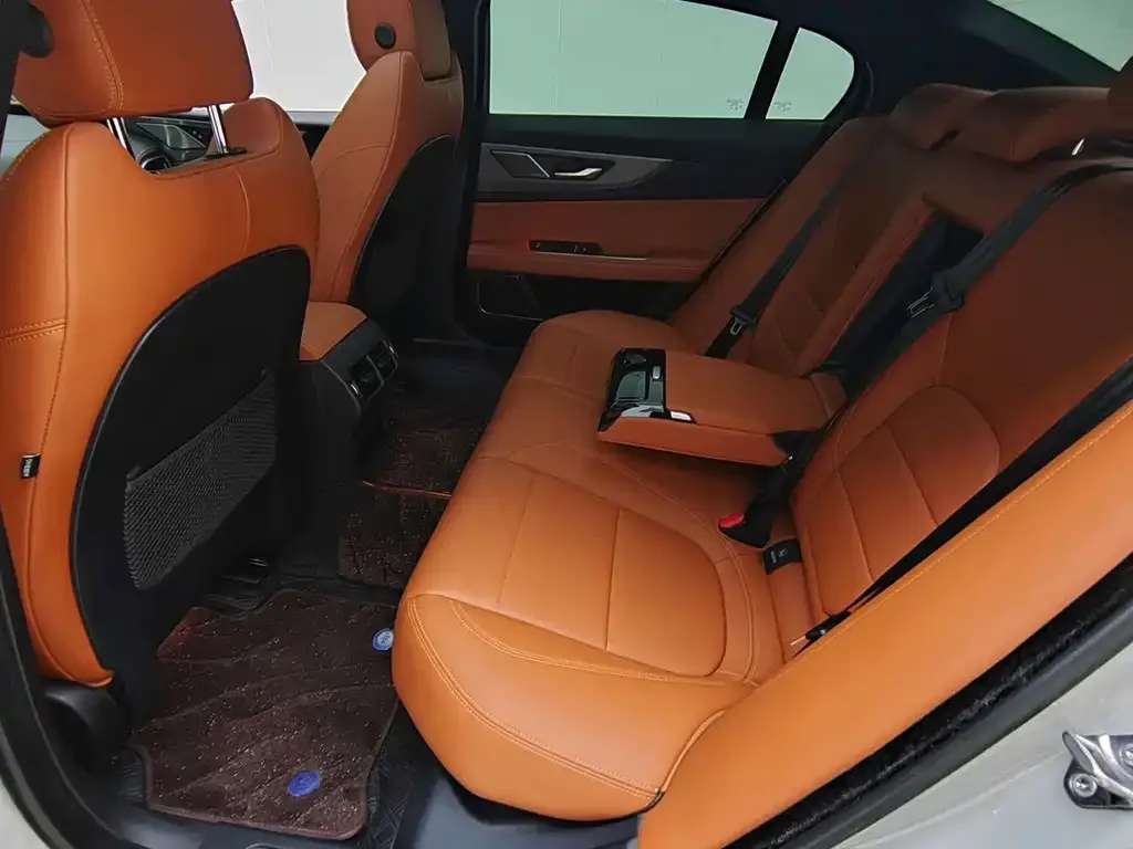 Jaguar XEL 2024 из CN, фото 8