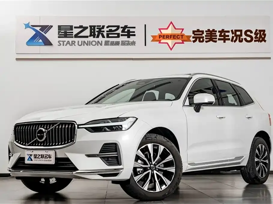 Volvo XC60 — фото 1
