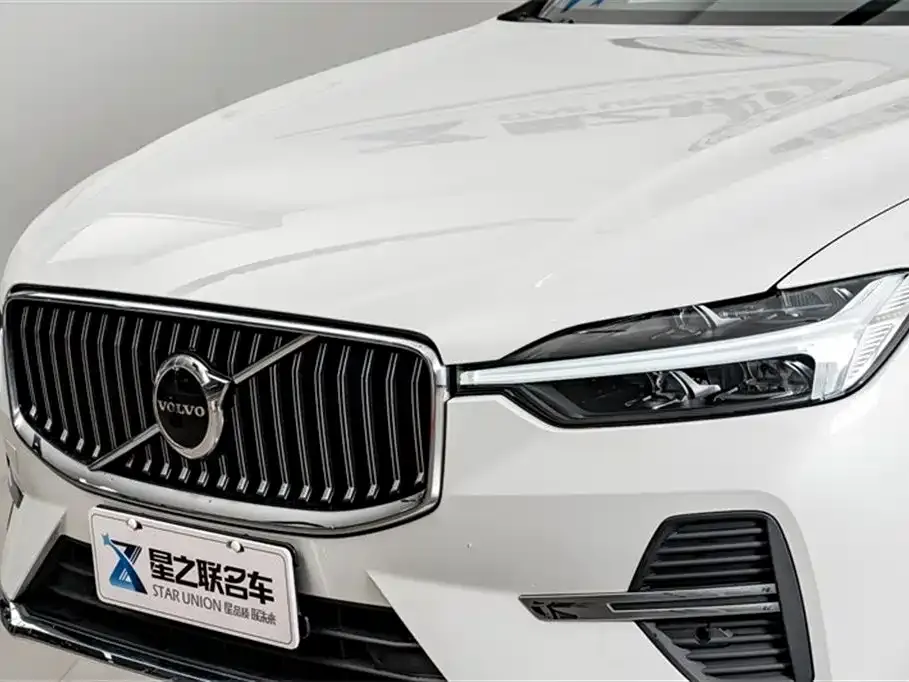 Volvo XC60 — фото 4