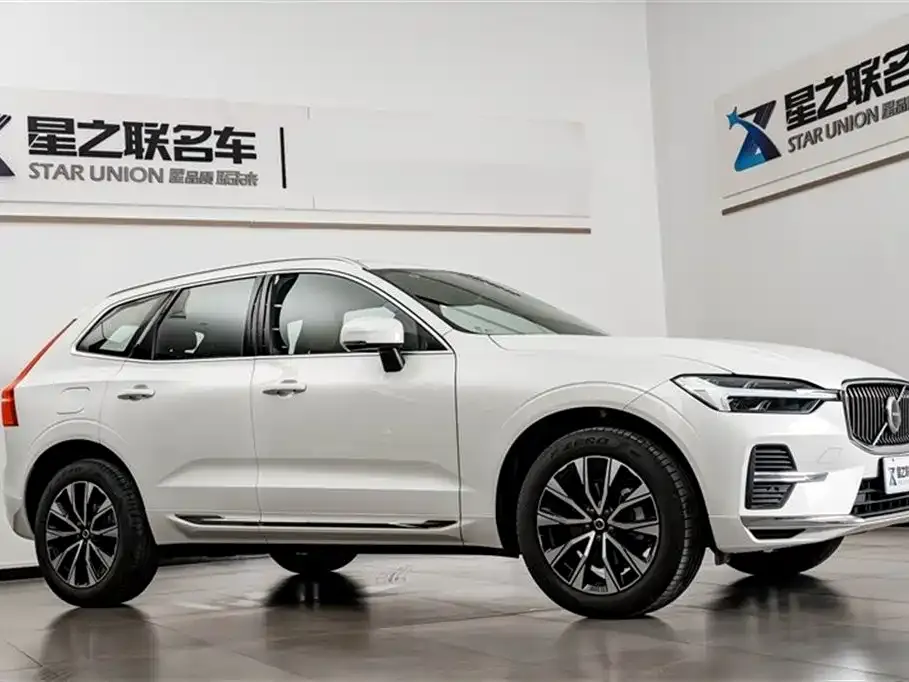 Volvo XC60 — фото 2