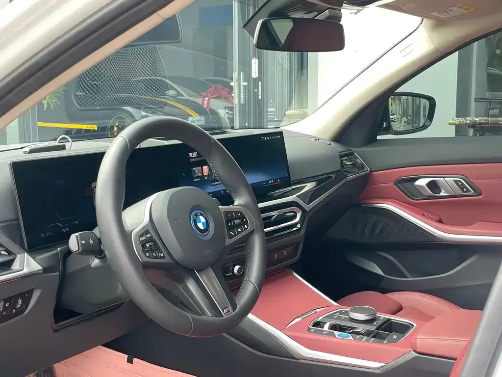 BMW i3 — фото 8