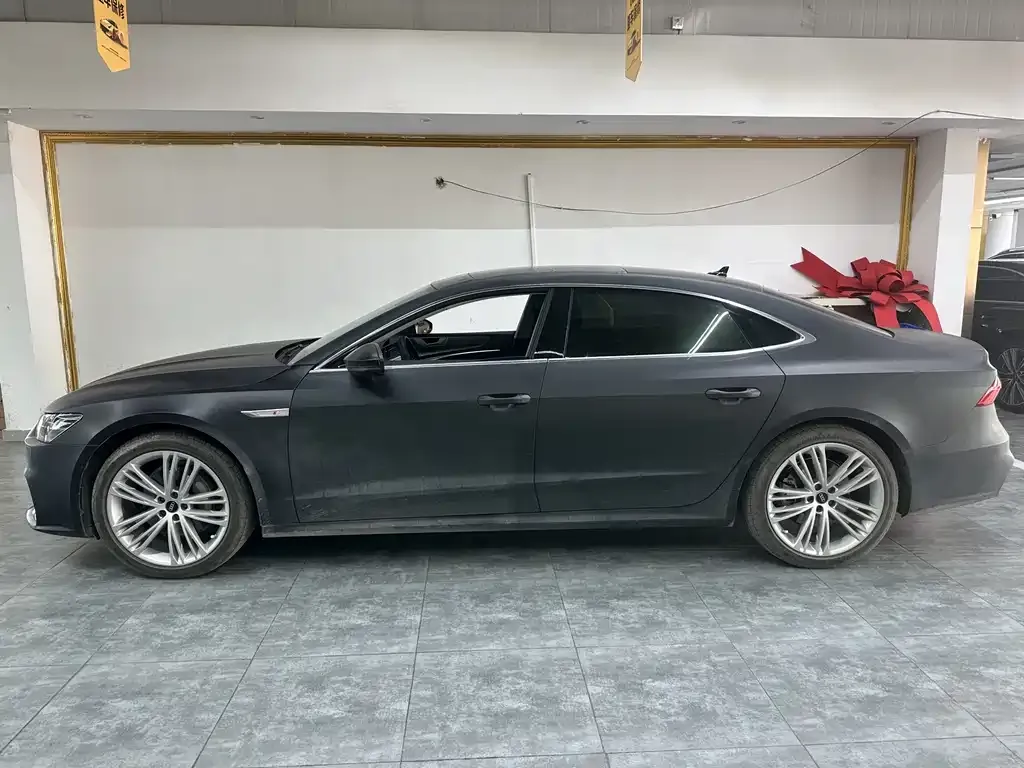 Audi A7L 2024 из CN, фото 2