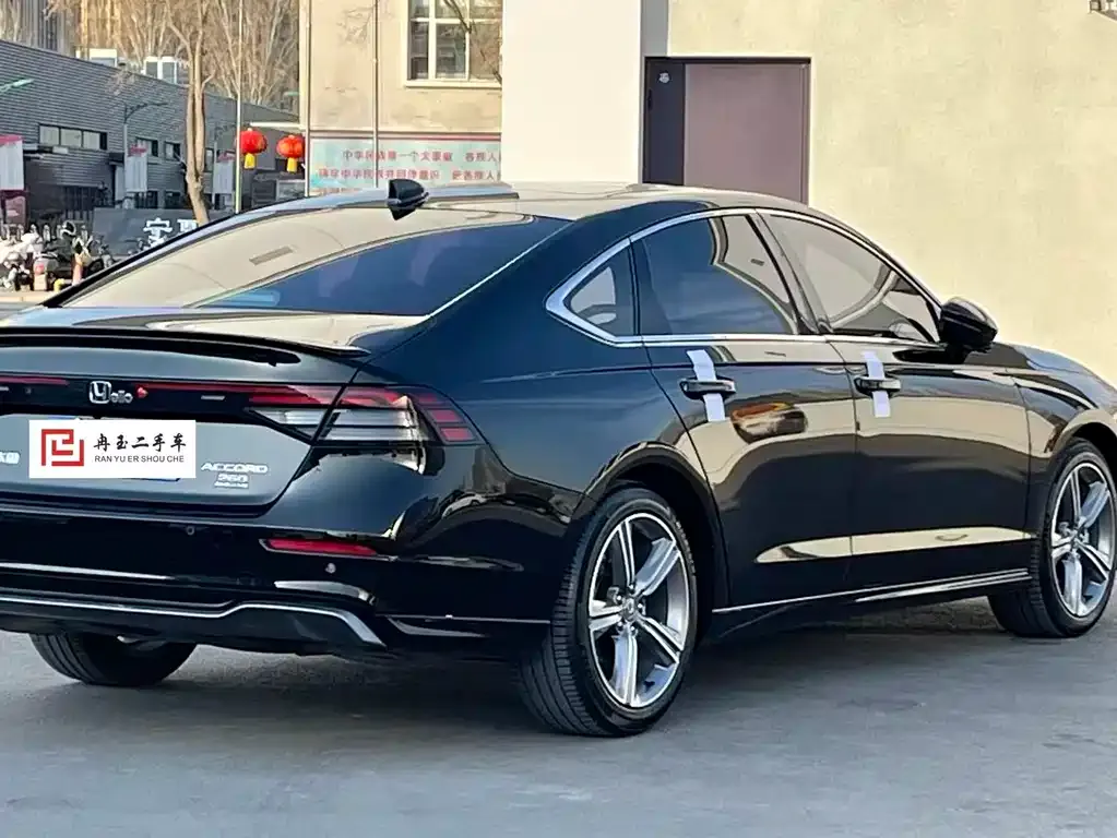 Honda Accord — фото 5
