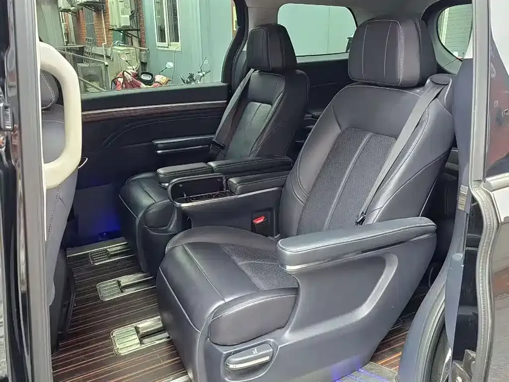 GAC Motor Trumpchi M8 — фото 4