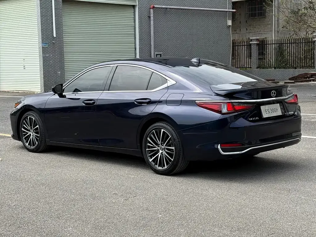 Lexus ES 2023 из CN, фото 9