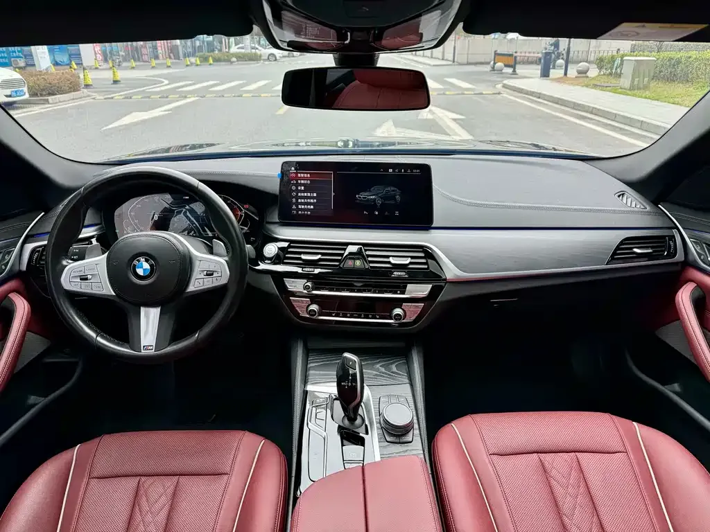 BMW 5 Series — фото 4