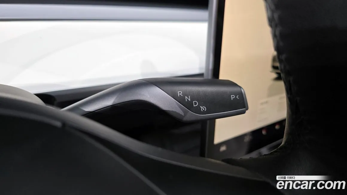 Tesla Model 3 — фото 3