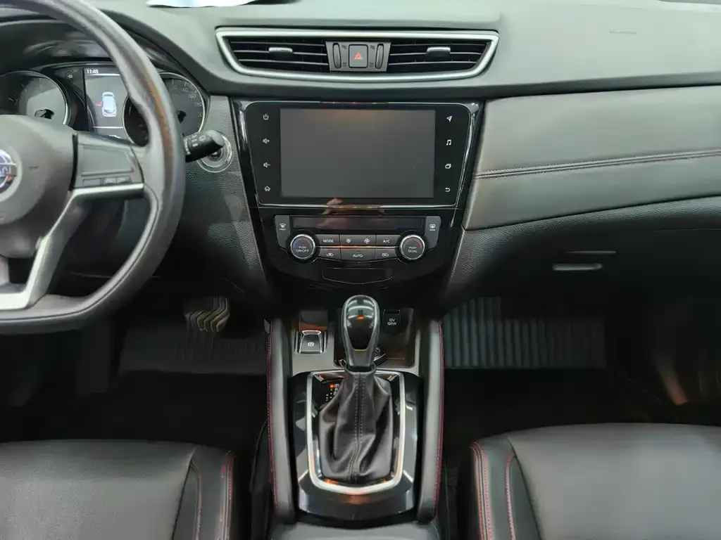 Nissan Qashqai 2022 из CN, фото 2