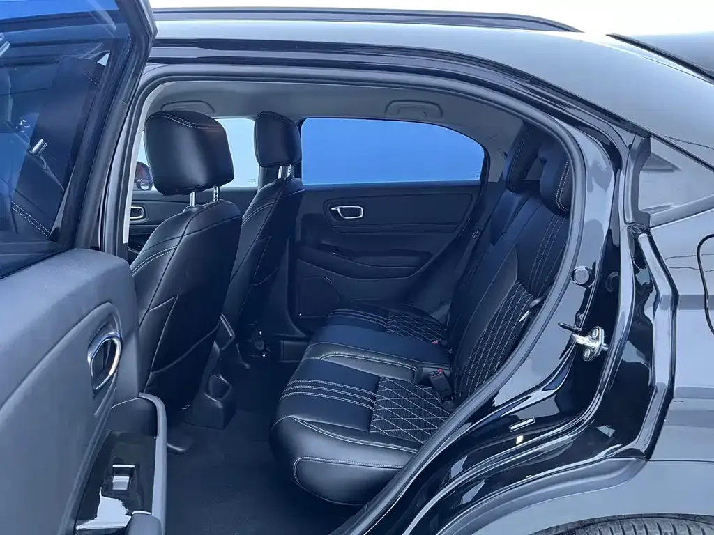 Honda Vezel 2023 из CN, фото 9