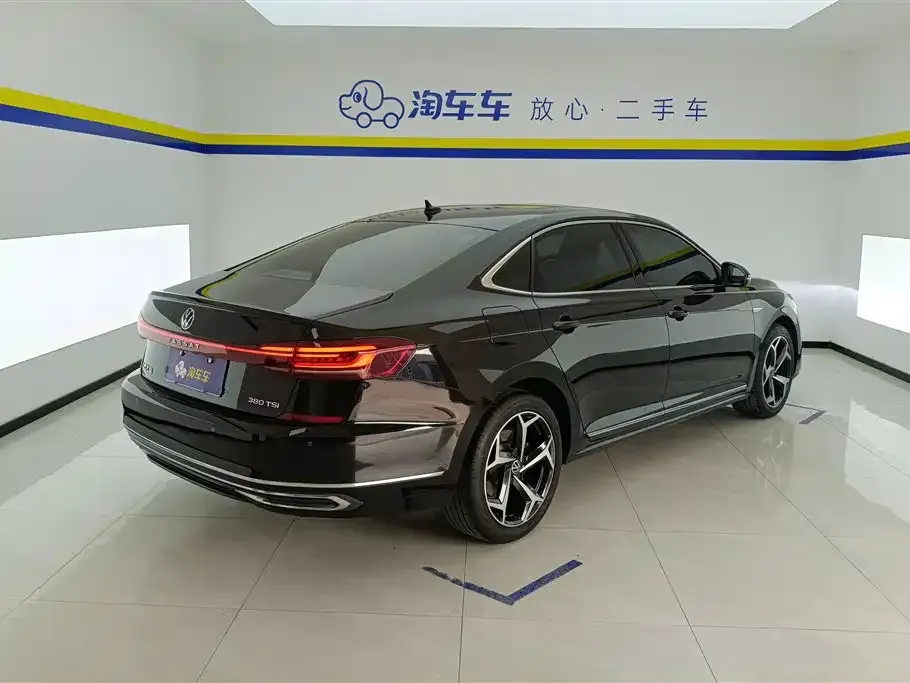 Volkswagen Passat — фото 5