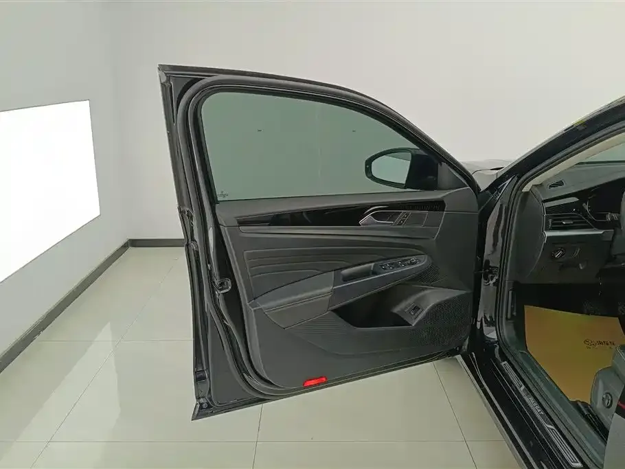 Volkswagen Passat — фото 6