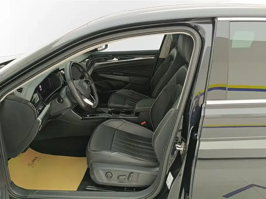 Volkswagen Passat — фото 7