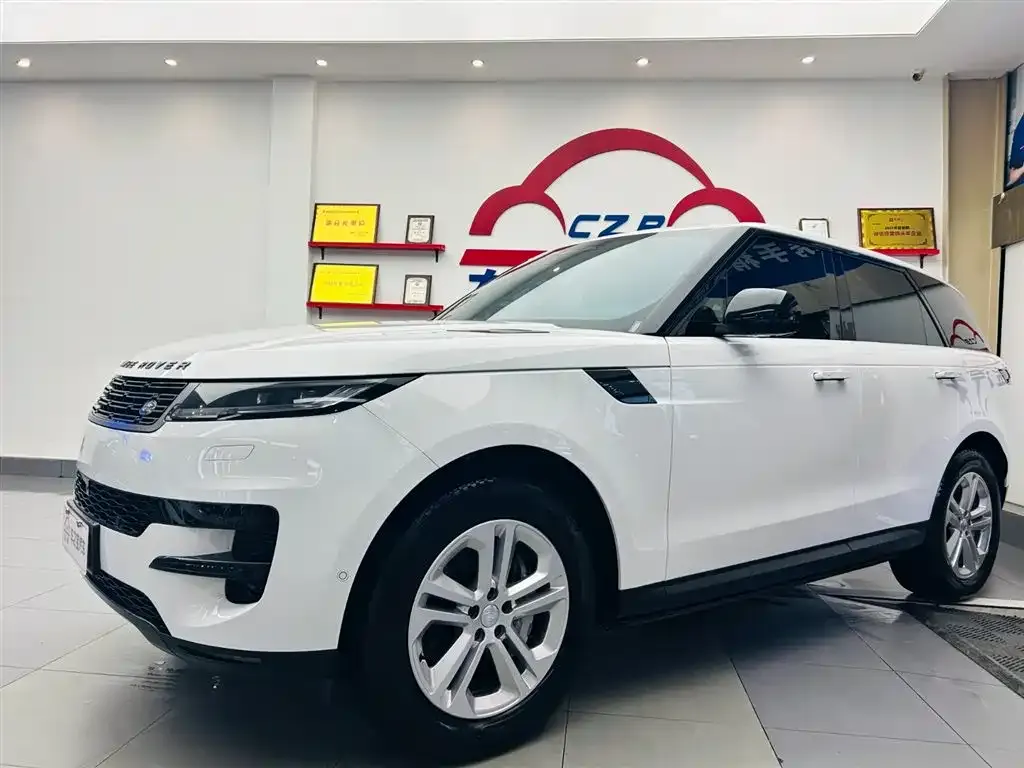 Land Rover Sport — фото 1