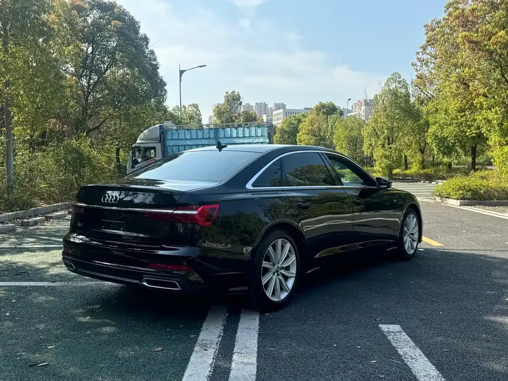 Audi A6L — фото 3