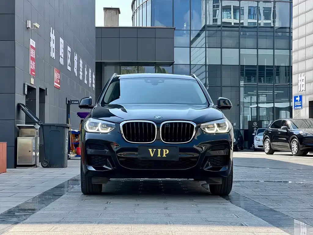 BMW X3 — фото 9