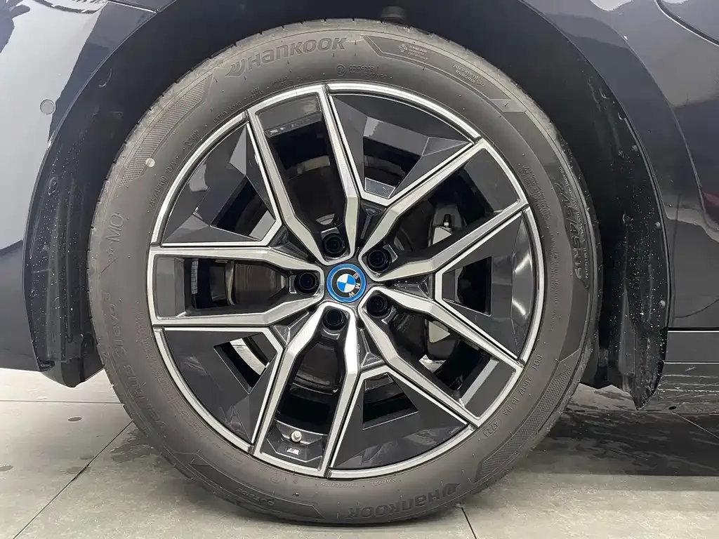 BMW i5 — фото 7