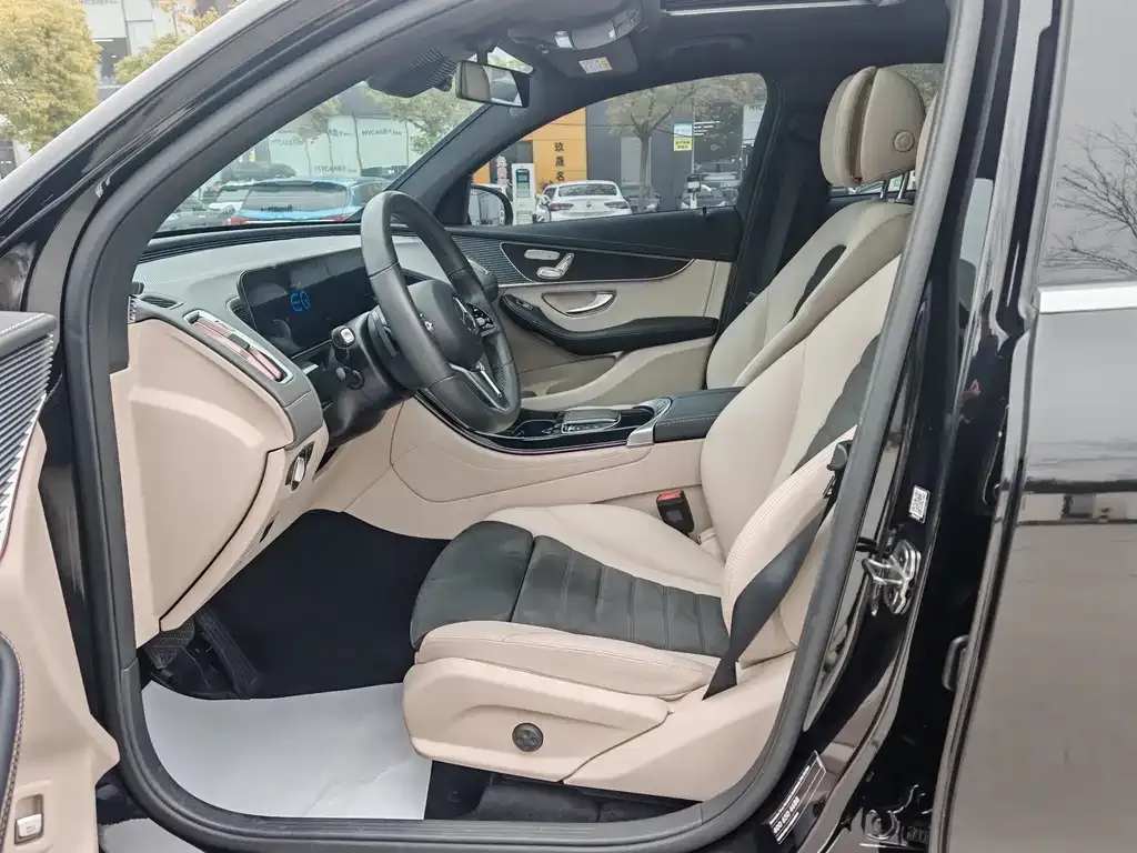 Mercedes-Benz EQC 2022 из CN, фото 9
