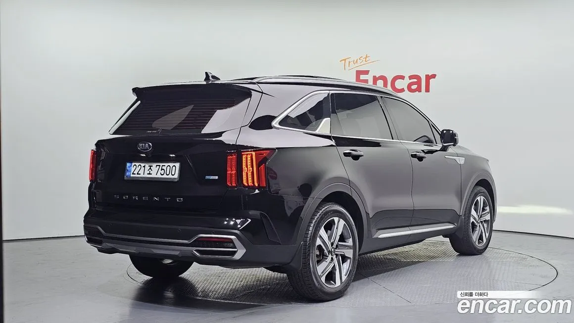 Kia Sorento — фото 7