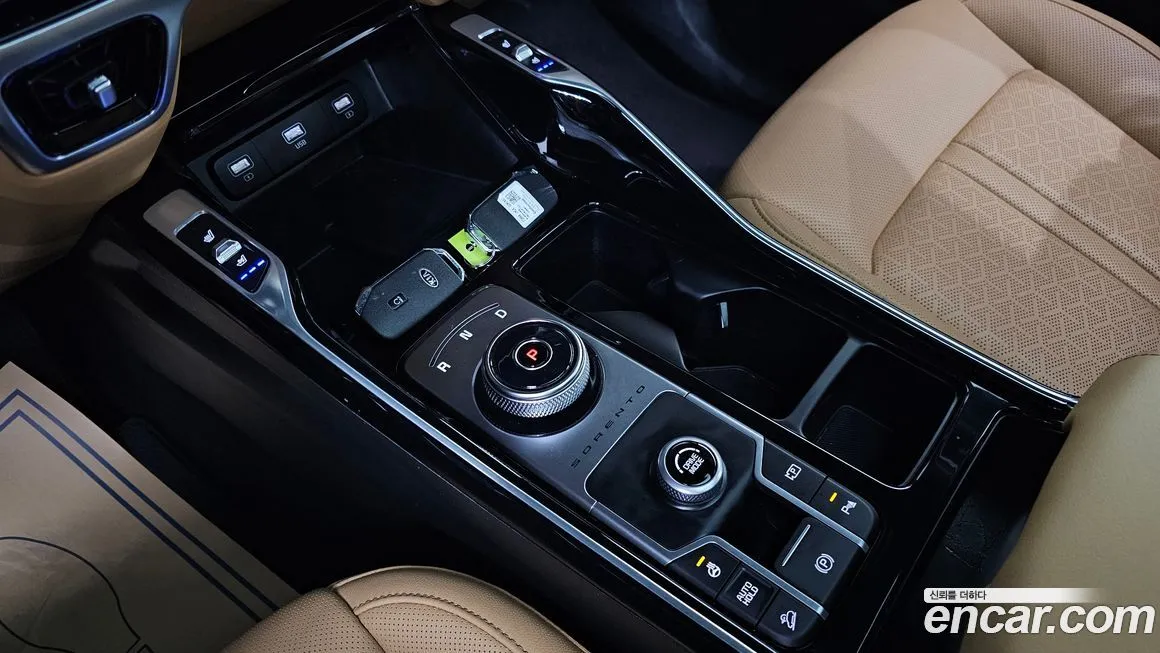 Kia Sorento — фото 8