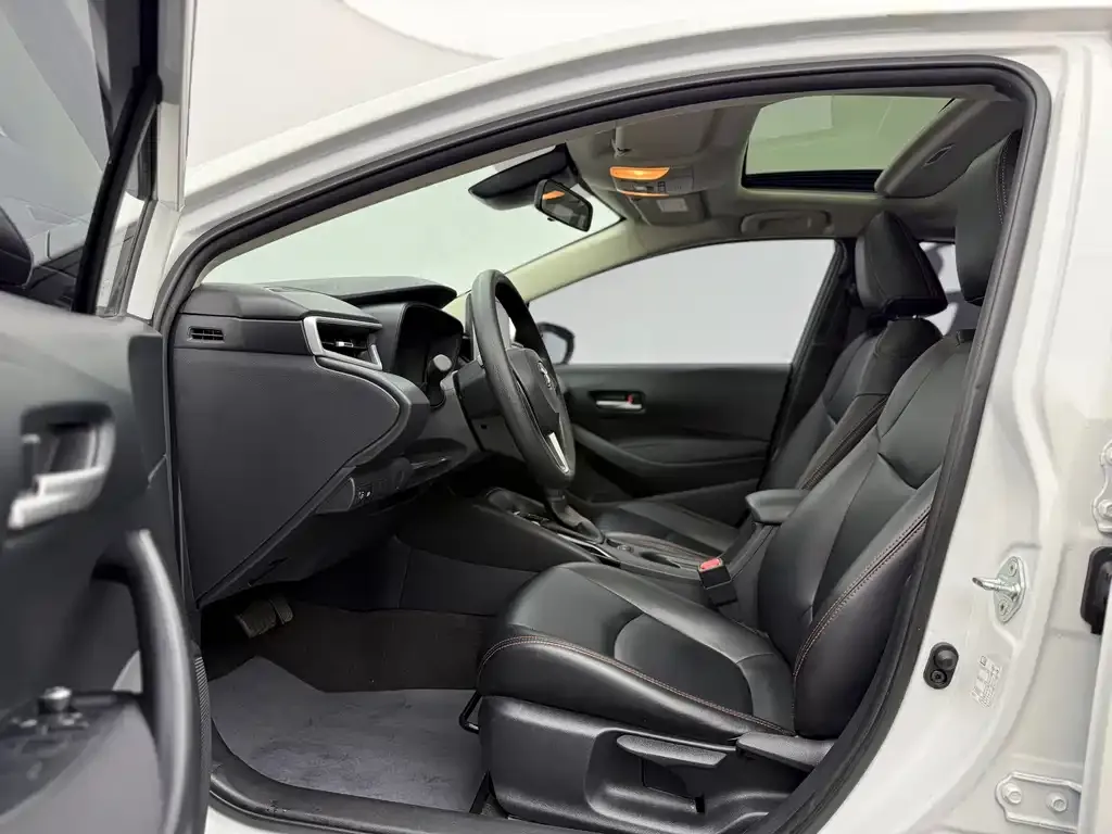 Toyota Corolla 2023 из CN, фото 9