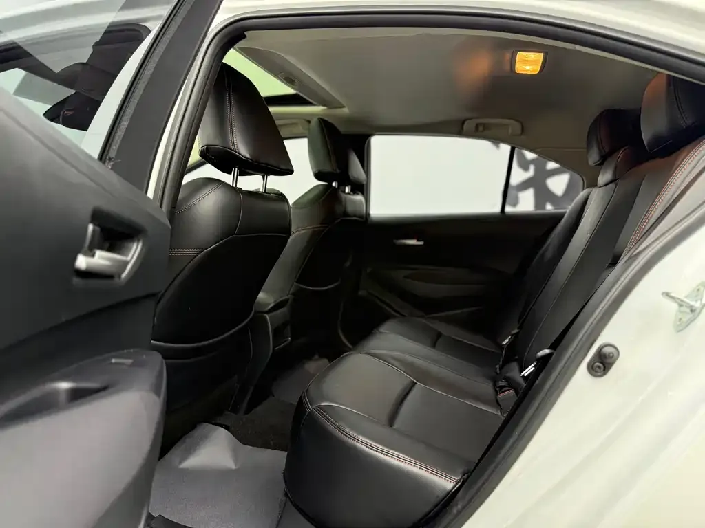 Toyota Corolla 2023 из CN, фото 10