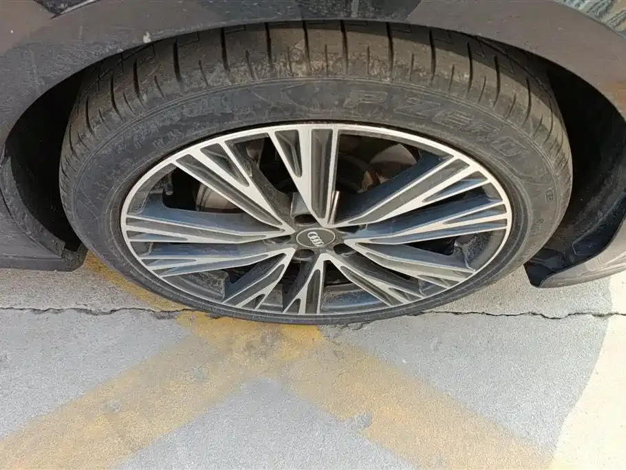 Audi A6L 2021 из CN, фото 5