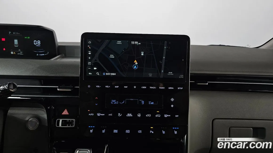 Hyundai Staria — фото 2