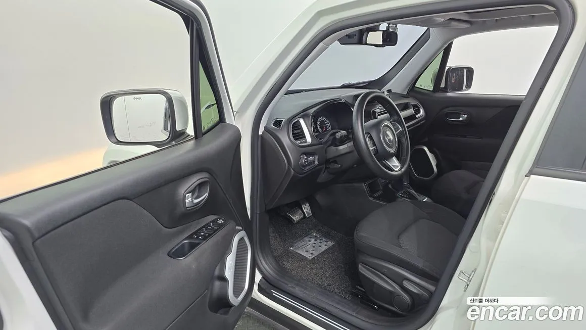 Jeep Renegade 2021 из KR, фото 7