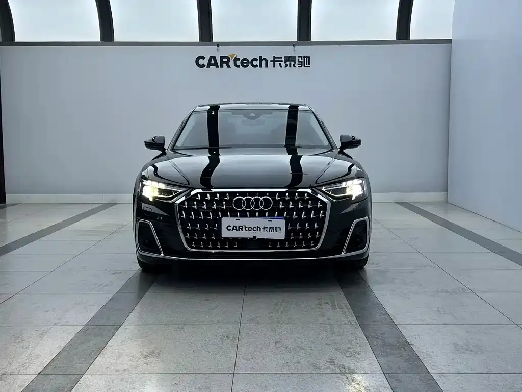 Audi A8 2023 из CN, фото 2