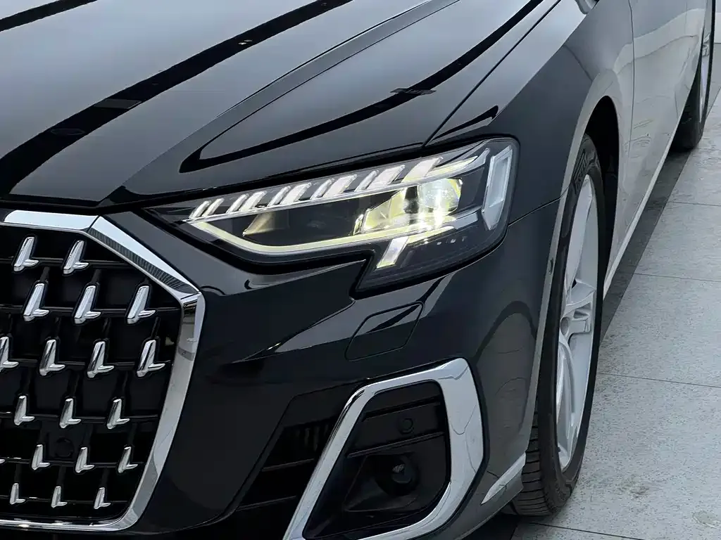 Audi A8 2023 из CN, фото 5