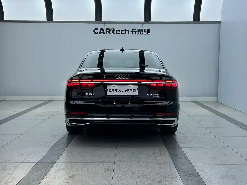 Audi A8 2023 из CN, фото 4