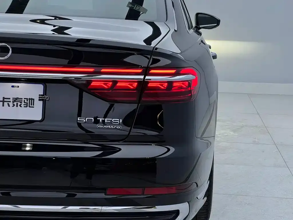 Audi A8 2023 из CN, фото 8