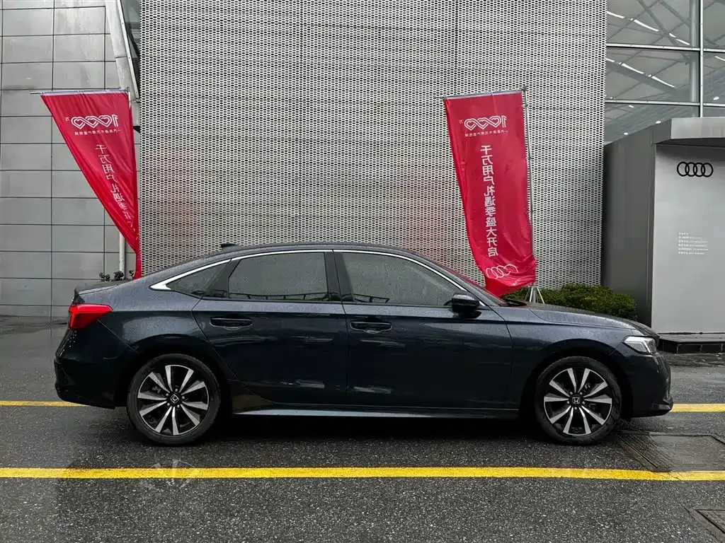Honda Civic — фото 7