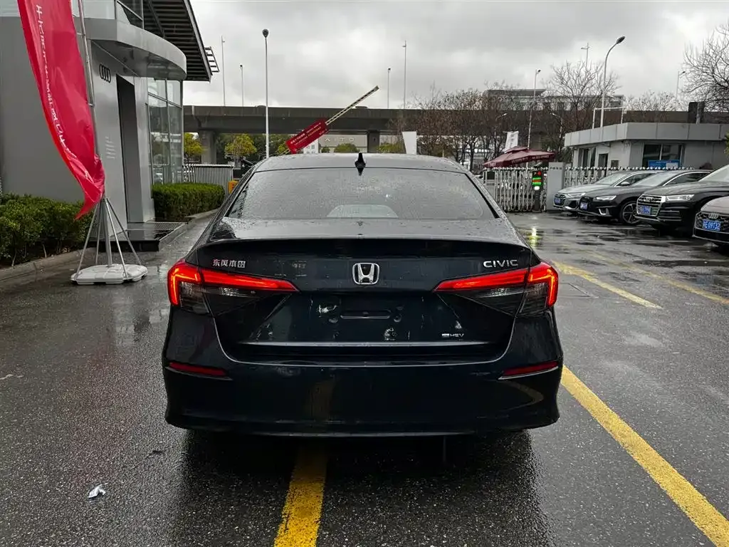 Honda Civic — фото 3