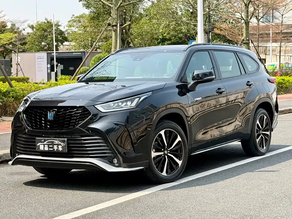 Toyota Crown Kluger