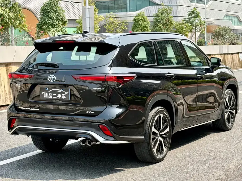 Toyota Crown Kluger 2024 из CN, фото 6