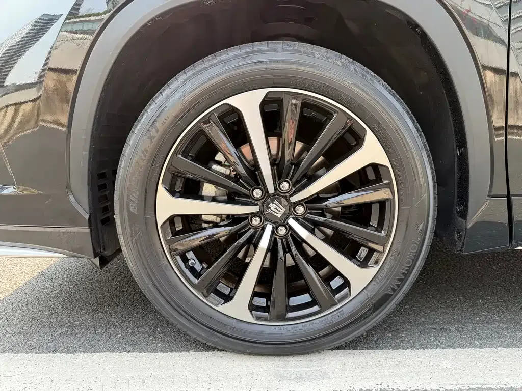 Toyota Crown Kluger 2024 из CN, фото 10