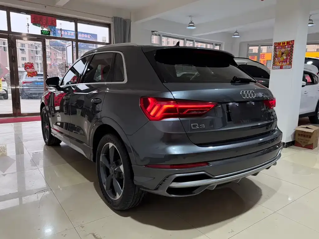 Audi Q3 2023 из CN, фото 10