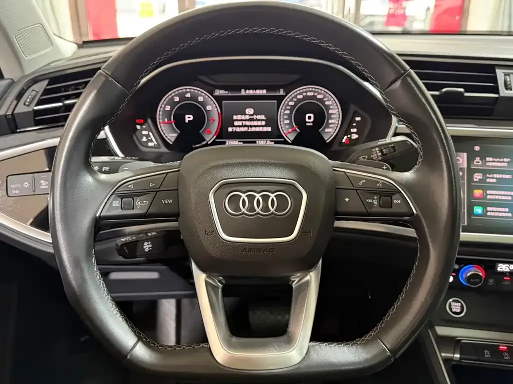 Audi Q3 2023 из CN, фото 6