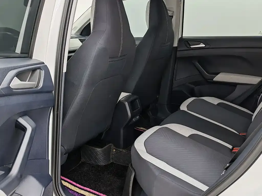 Volkswagen Tharu 2025 из CN, фото 10